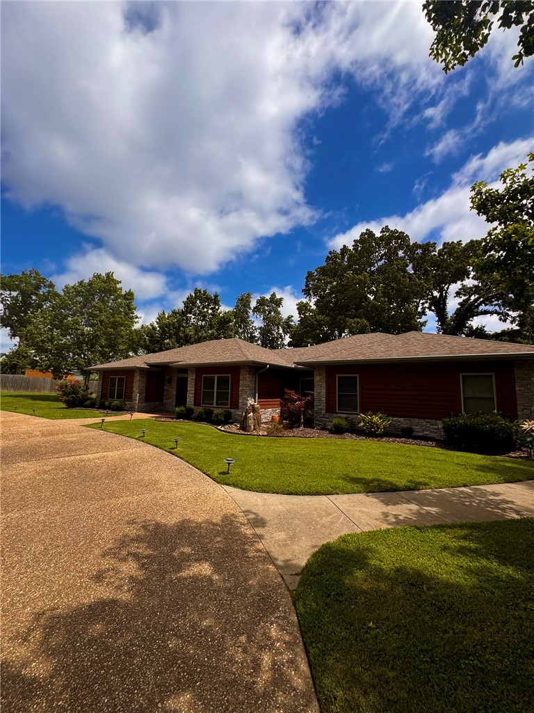 Lakeview Add Rogers - Residential Lease