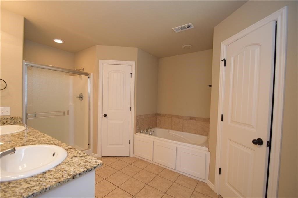 Kerelaw Castle Bentonville - Residential Lease