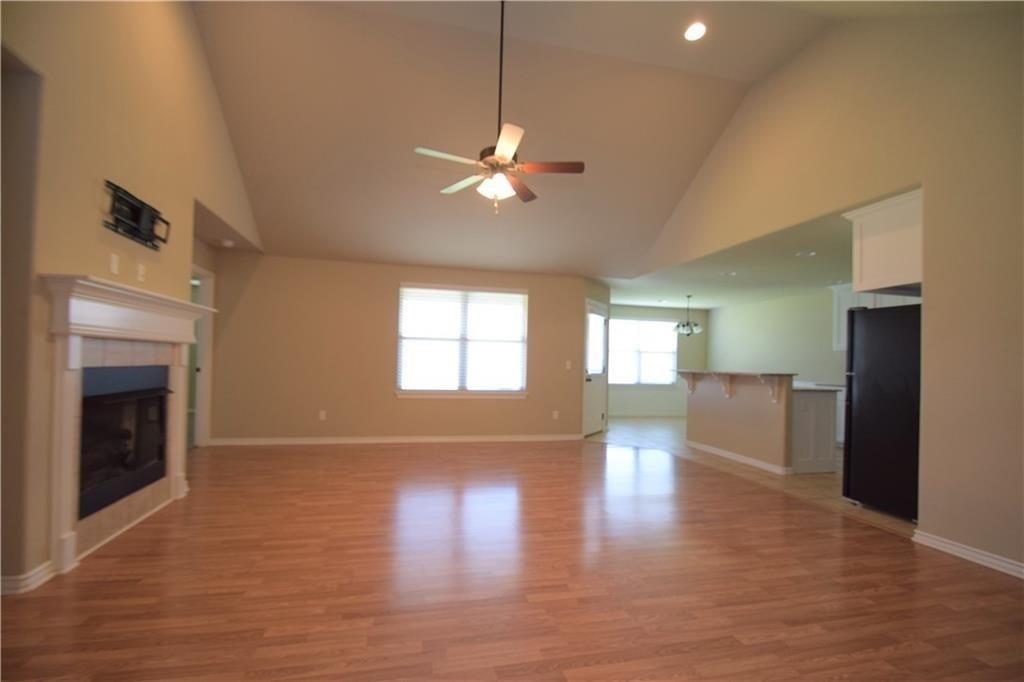 Kerelaw Castle Bentonville - Residential Lease