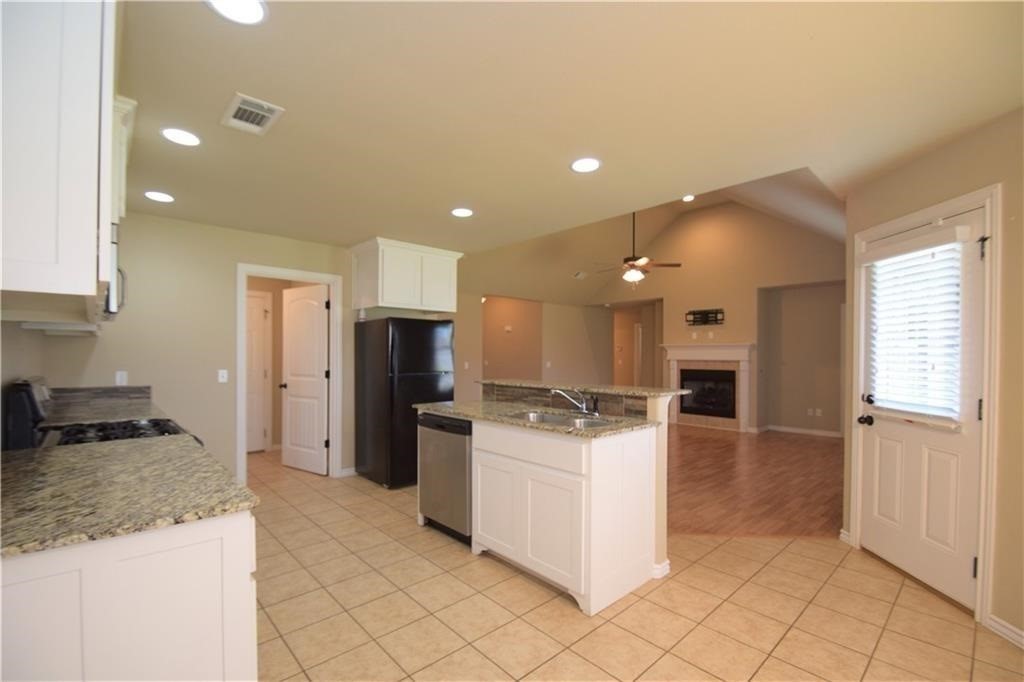 Kerelaw Castle Bentonville - Residential Lease