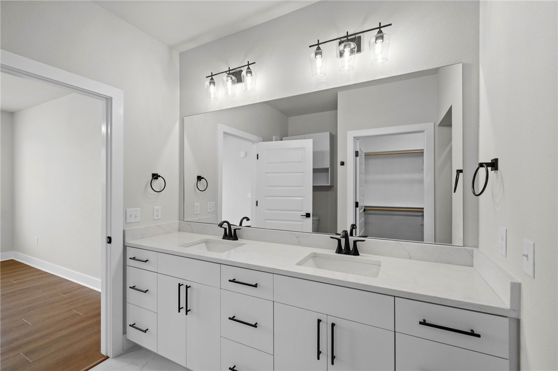 MEDLIN MEADOWS SUB PH 2-BENTONVILLE - Residential