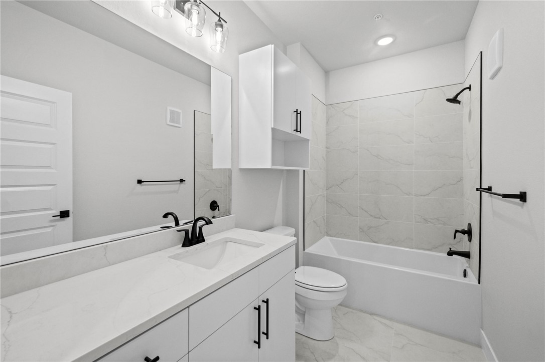 MEDLIN MEADOWS SUB PH 2-BENTONVILLE - Residential