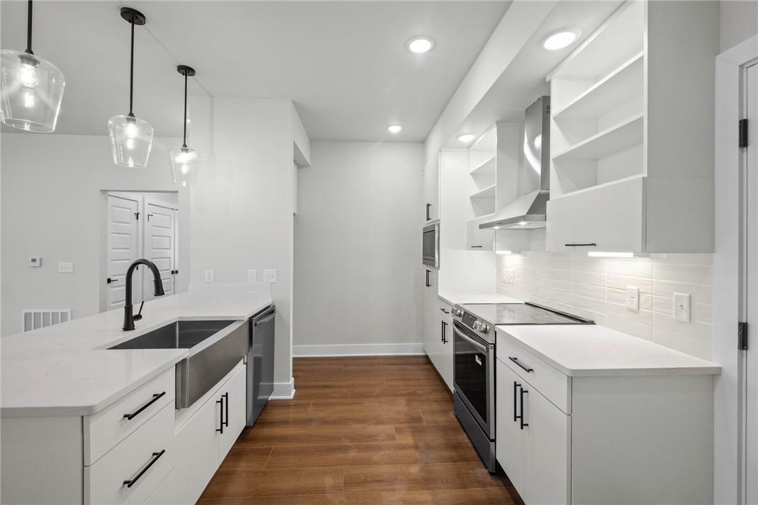 MEDLIN MEADOWS SUB PH 2-BENTONVILLE - Residential
