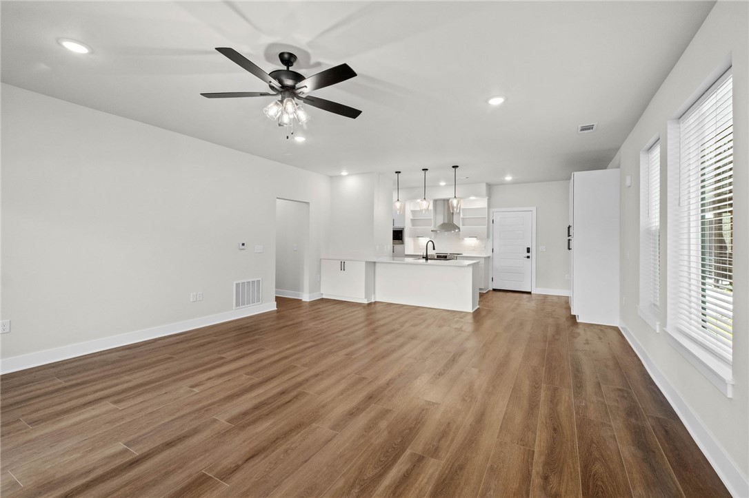 MEDLIN MEADOWS SUB PH 2-BENTONVILLE - Residential
