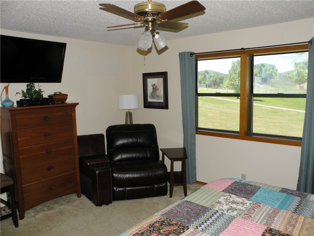 Unit 108 Holiday Island - Residential