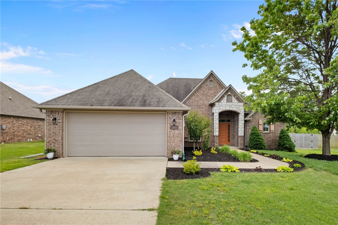 CORNERSTONE RIDGE SUB PH IV-BENTONVILLE - Residential