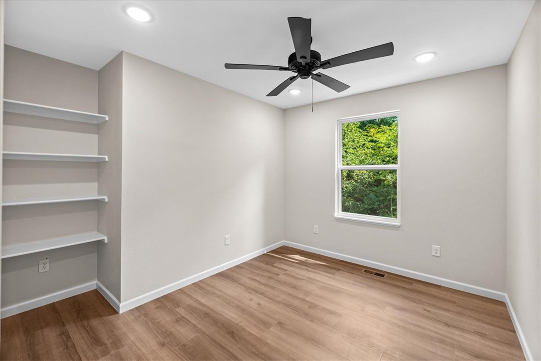 Lockhart Sub Bvv - Residential