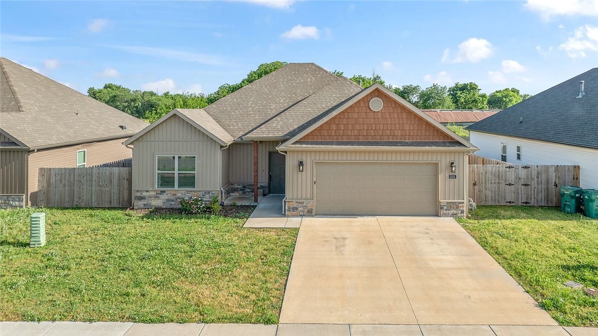 Step into this charming 3-bedroom, 2-bath home nestled in a sought-after subdivision! From the moment you walk in, you’ll love the bright and welcoming feel! The kitchen is ready for everyday living and effortless entertaining, featuring beautiful granite countertops, ample cabinet space, and modern appliances including a dishwasher, microwave, and garbage disposal. With its functional layout, attractive finishes, and convenient location, this home offers the perfect combination of comfort, style, and practicality. Come see why this one feels like home! Schedule a tour today and see it for yourself! Pics with furniture are virtually staged.