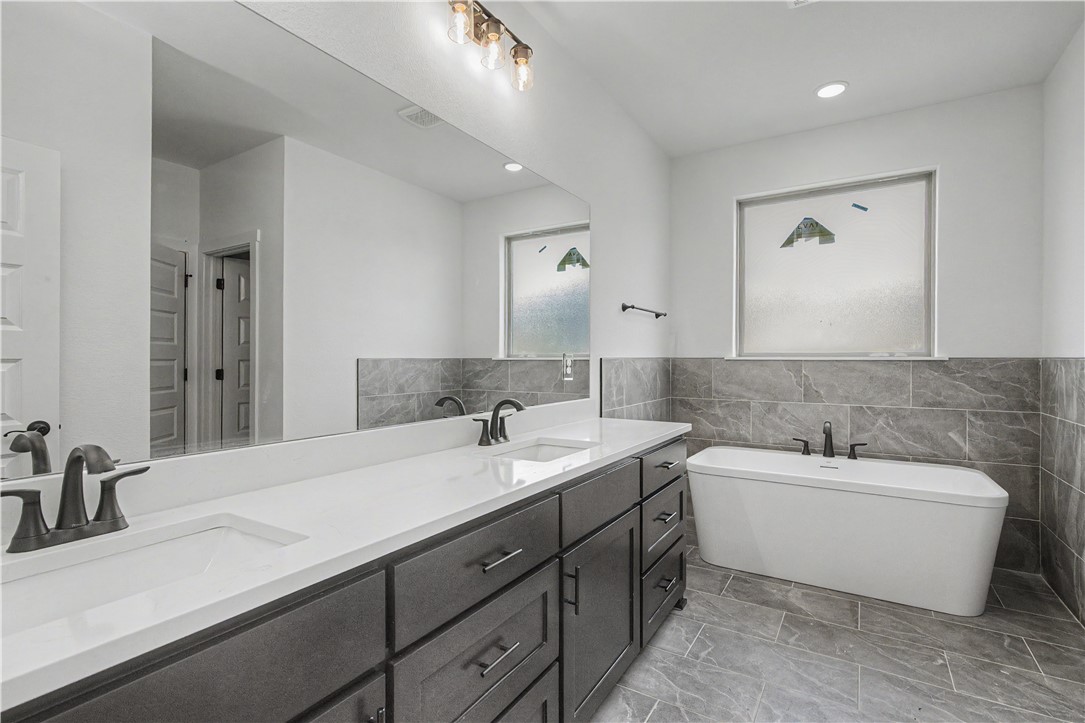 Oak Brook Sub Ph 1 Siloam Spgs - Residential