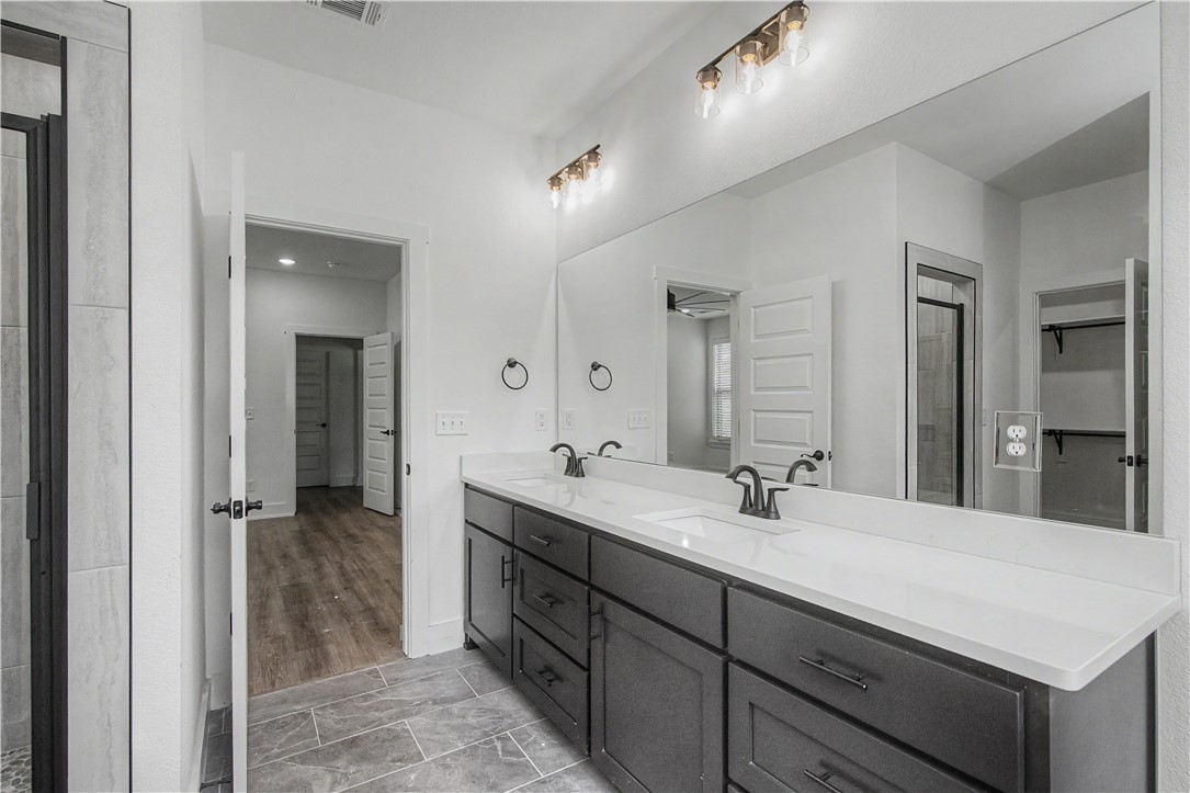 Oak Brook Sub Ph 1 Siloam Spgs - Residential