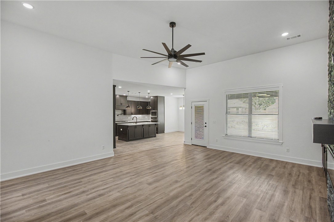 Oak Brook Sub Ph 1 Siloam Spgs - Residential