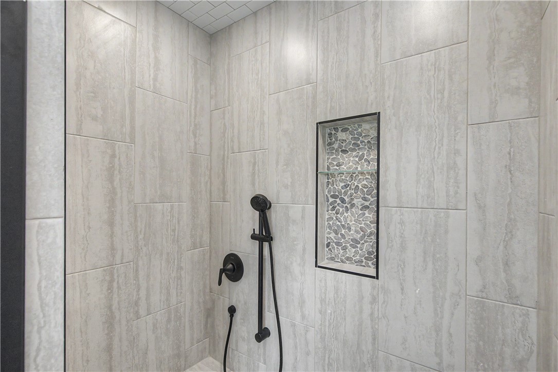 Oak Brook Sub Ph 1 Siloam Spgs - Residential