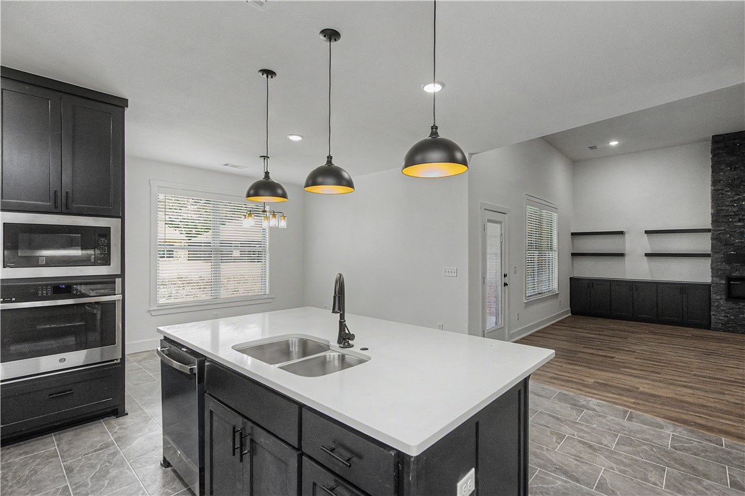 Oak Brook Sub Ph 1 Siloam Spgs - Residential