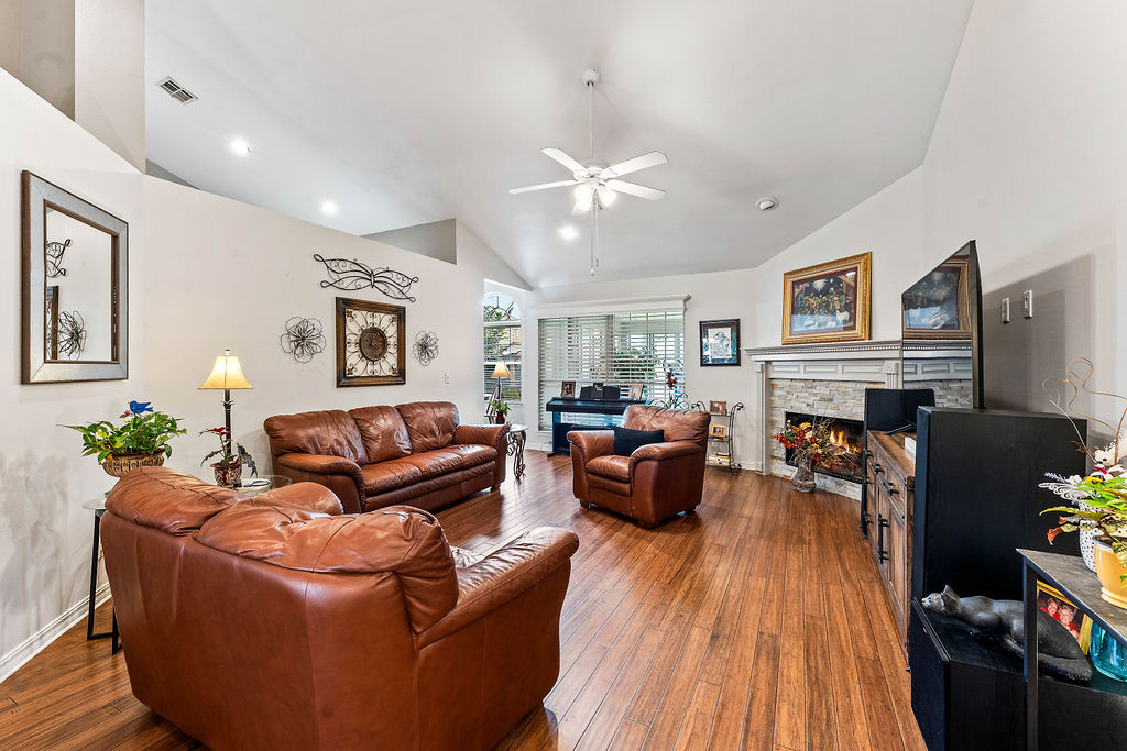 Center Point Park Unit Iii Lowell - Residential