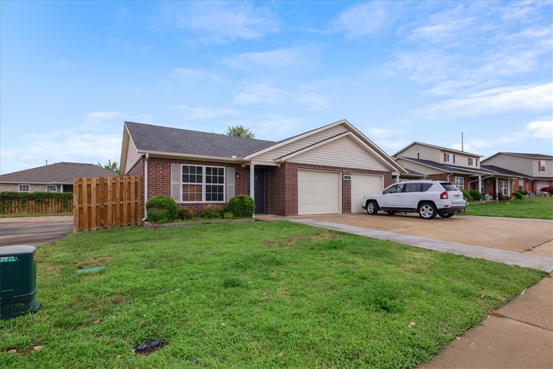 Carriage Square Sub Bentonville - Residential