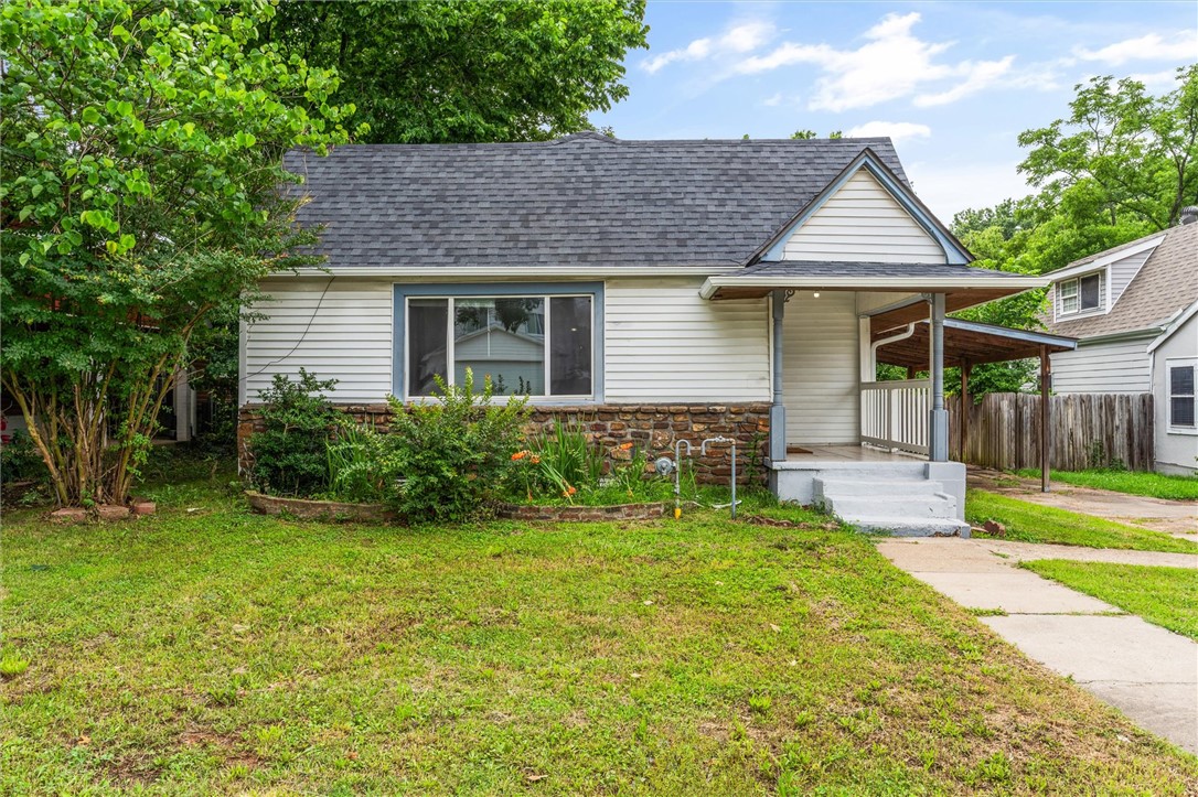 Welcome to this charming home in the heart of Siloam Springs, offering an unbeatable location within walking distance to downtown, local shops, dining, and the Siloam Springs Aquatic Center. This property provides both convenience and lifestyle, making it ideal for homeowners looking to enjoy the best of the area.

The home features a functional layout with comfortable living spaces and great potential throughout. A major update includes a roof that was renovated within the last year, giving added peace of mind for the next owner.

Whether you're a first-time buyer, downsizing, or investing, this property presents a strong opportunity in a growing Northwest Arkansas community. Enjoy quick access to everything Siloam Springs has to offer while being tucked into an established neighborhood setting.
