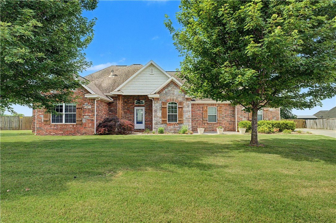 Welcome home to this spacious custom built and beautifully maintained property tucked away at the end of a quiet cul-de-sac on a large lot. Designed for both everyday living and entertaining, this home features an inviting open layout with granite countertops throughout, a cozy gas fireplace, and generous living spaces. The private backyard is a true retreat, complete with an in-ground pool and a covered patio overlooking peaceful pasture views on a large lot. The spacious primary suite offers a luxurious bathroom with a large walk-in shower, creating the perfect place to unwind at the end of the day. With its combination of privacy, comfort, and outdoor living, this home is one you won't want to miss.