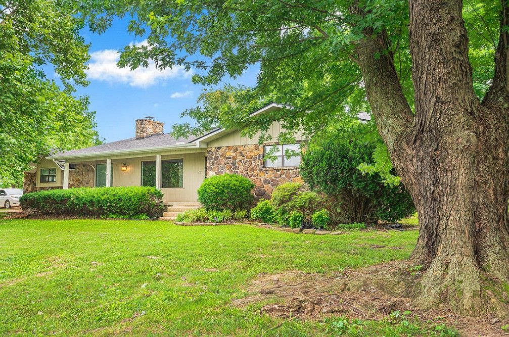 THIS IS THE ONE YOU’VE BEEN LOOKING FOR!!!
Unbeatable Location, Expansive Single-Level Living! Surrounded by mature trees that create a peaceful setting, This beautifully updated home offers the perfect combination of space, comfort, and convenience. With nearly 3,000 square feet of living space, all on one level, this thoughtfully designed home provides exceptional comfort and functionality. Featuring 4 spacious bedrooms, 3 1/2 baths, a dedicated office, two generous living areas, and a basement that provides tons of storage space - there's plenty of room for both everyday living and entertaining. Updates throughout create a fresh, inviting atmosphere, blending modern style with timeless appeal! You don’t want to miss this one, book a showing today!