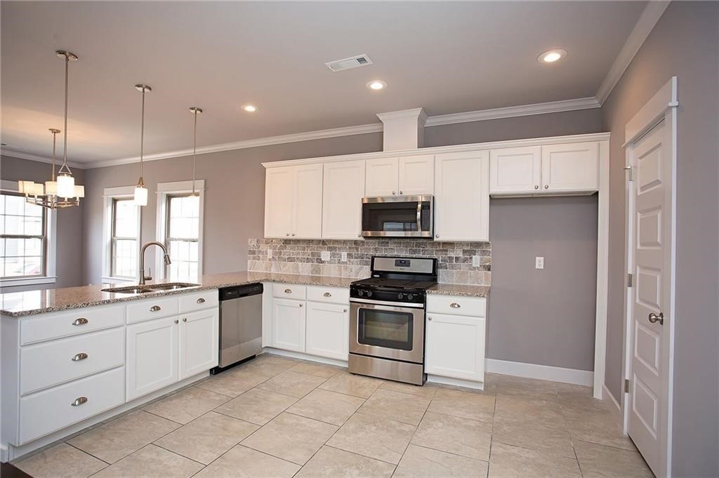Arbor Glenn Rogers - Residential Lease