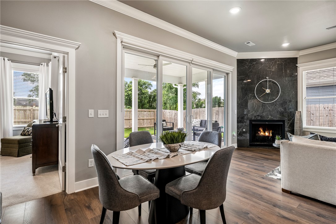 Villas At Cobble Creek, The Rogers - Residential