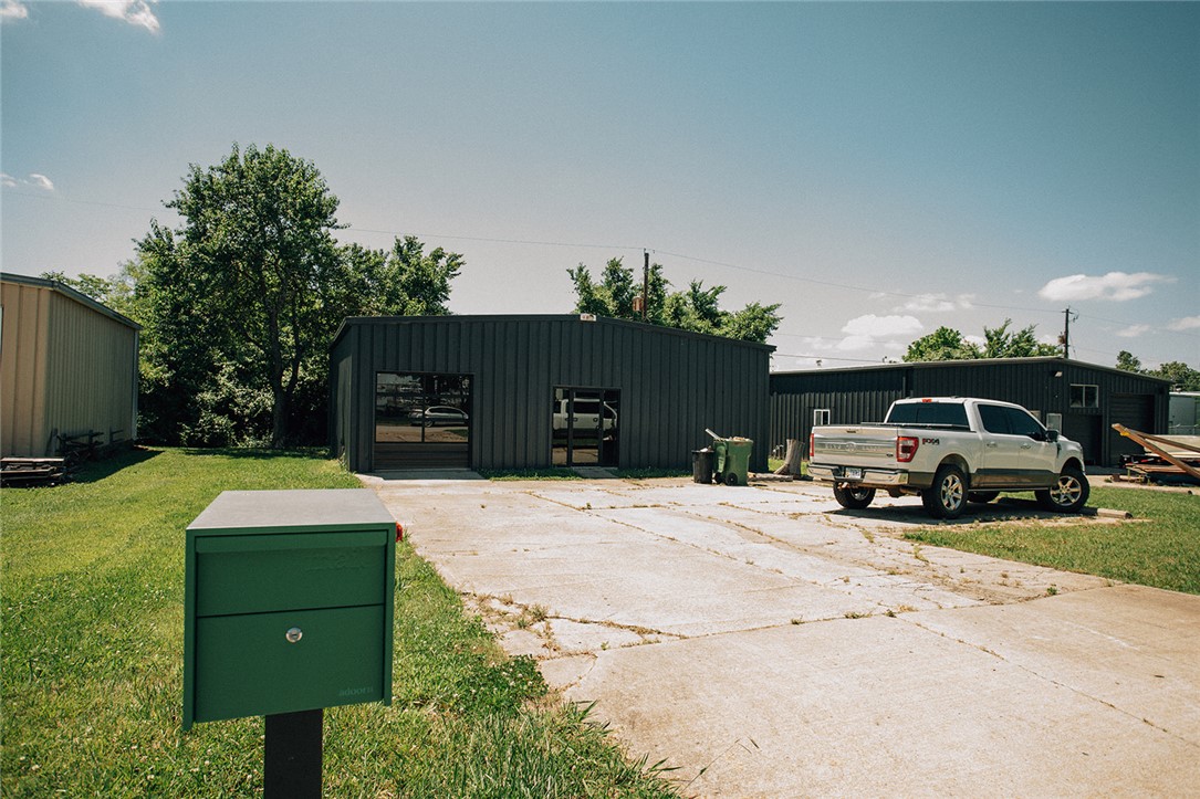 Parkers Valley View Acres - Commercial Lease