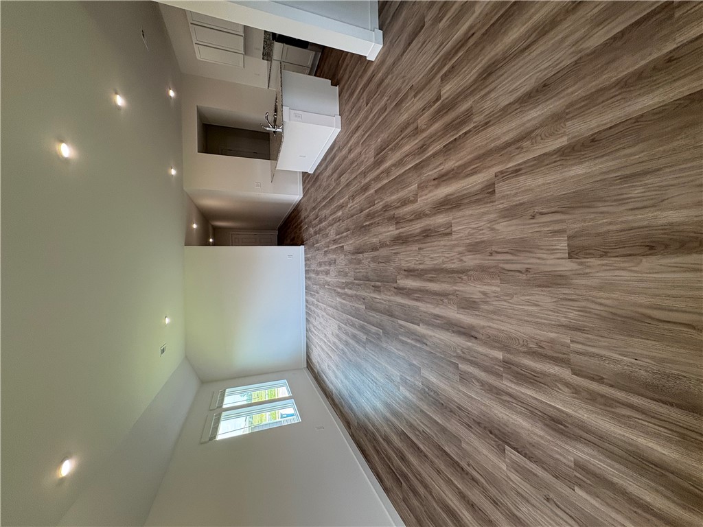 Applewood Estates - Residential Lease