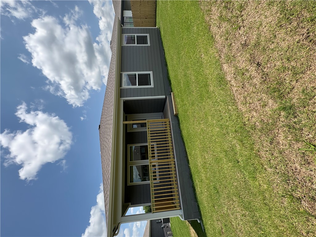 Applewood Estates - Residential Lease