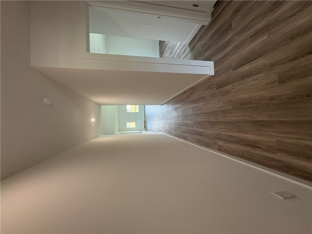 Applewood Estates - Residential Lease