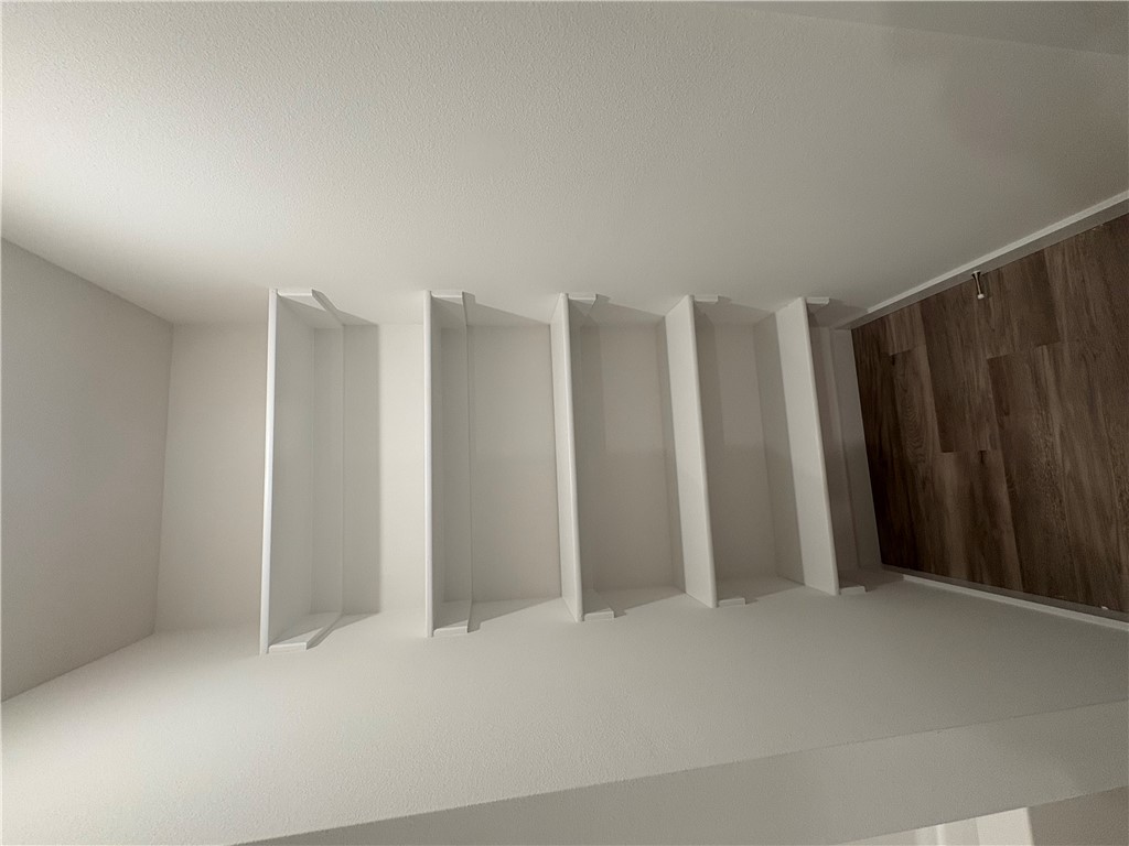 Applewood Estates - Residential Lease