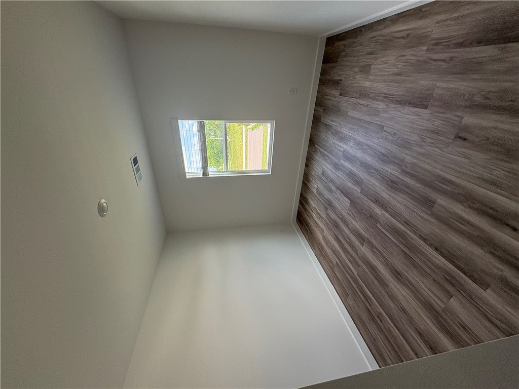 Applewood Estates - Residential Lease