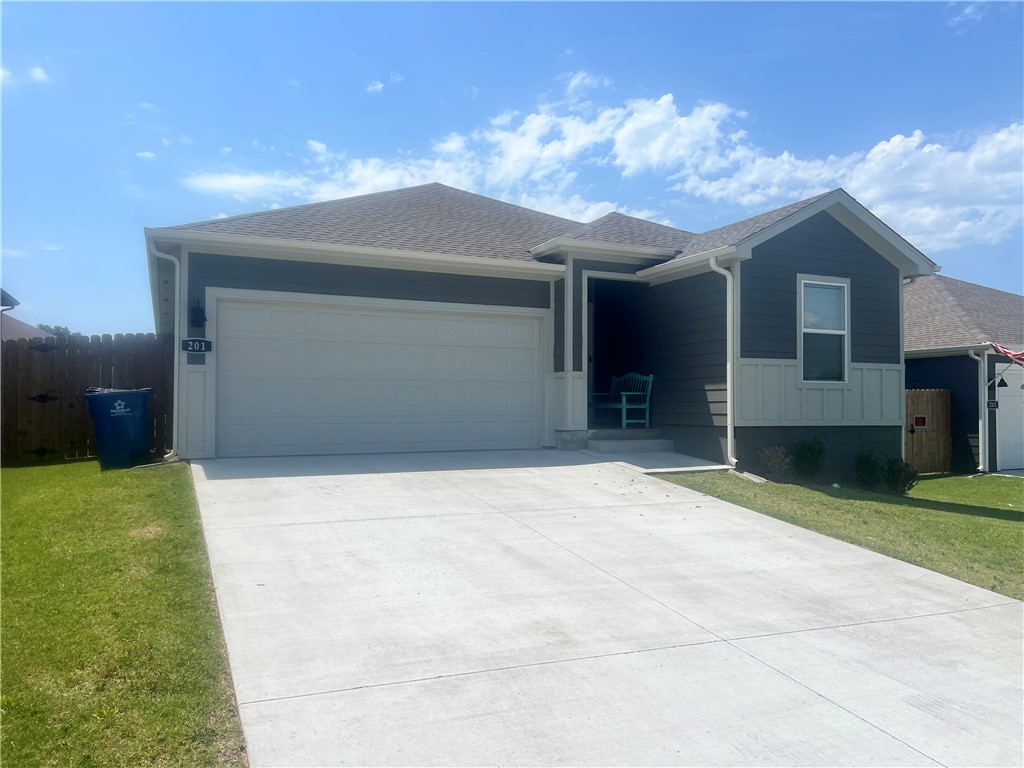 Applewood Estates - Residential Lease