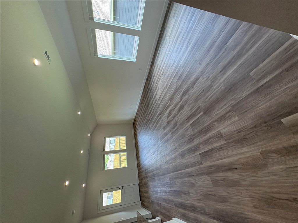 Applewood Estates - Residential Lease
