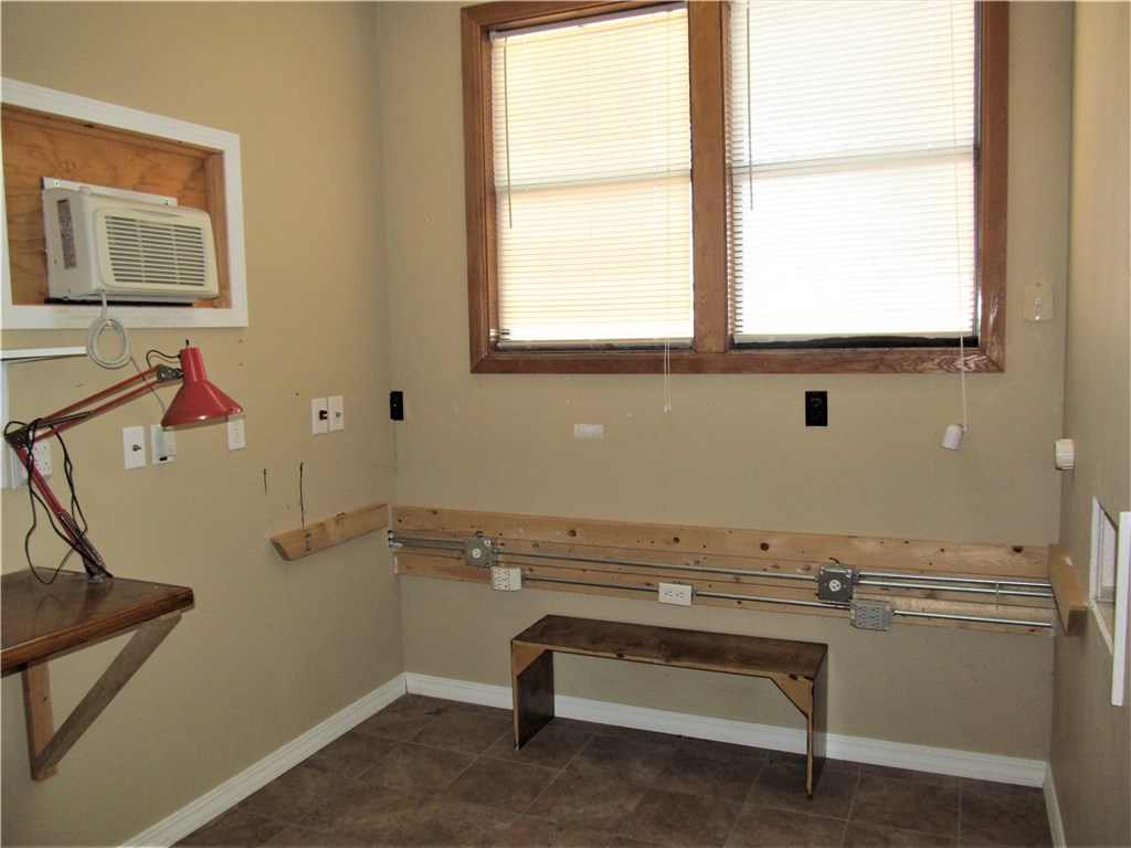 Unit 6 Holiday Island - Residential