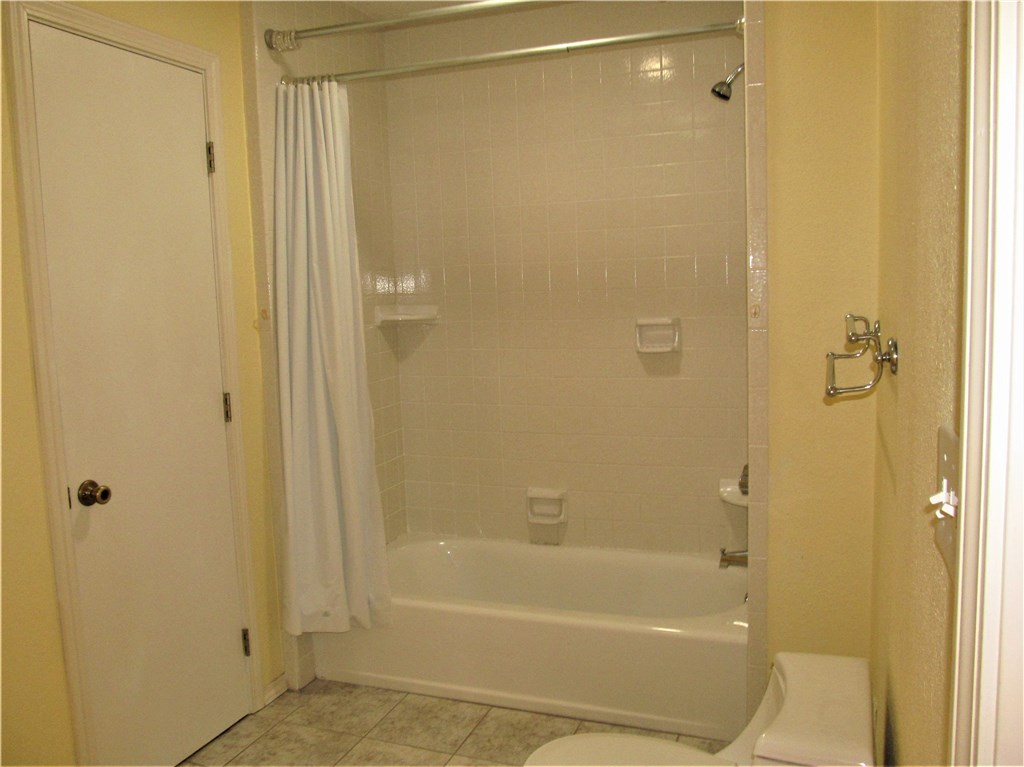 Unit 6 Holiday Island - Residential