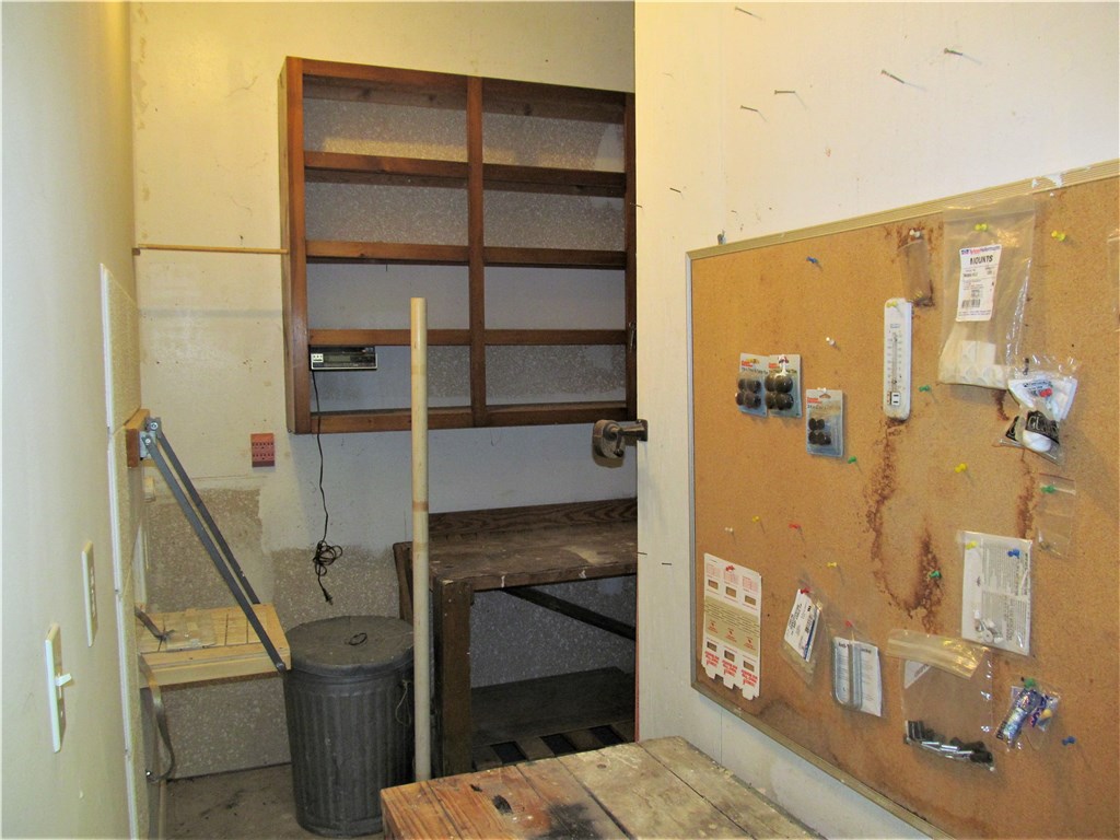 Unit 6 Holiday Island - Residential