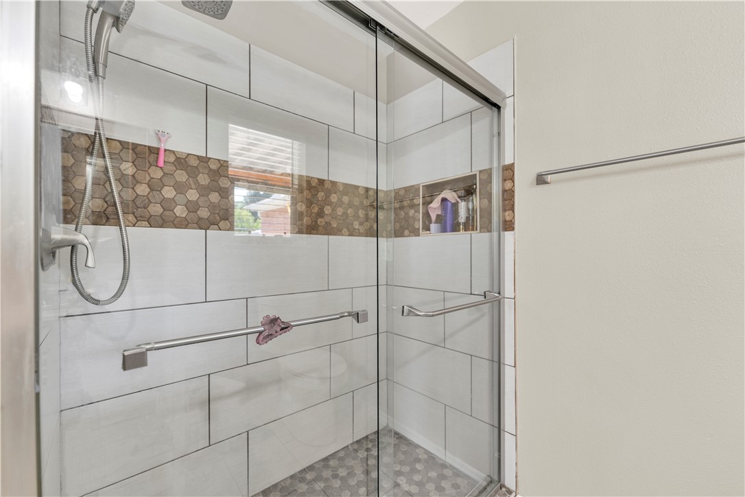 Seminole Hills Rogers - Residential