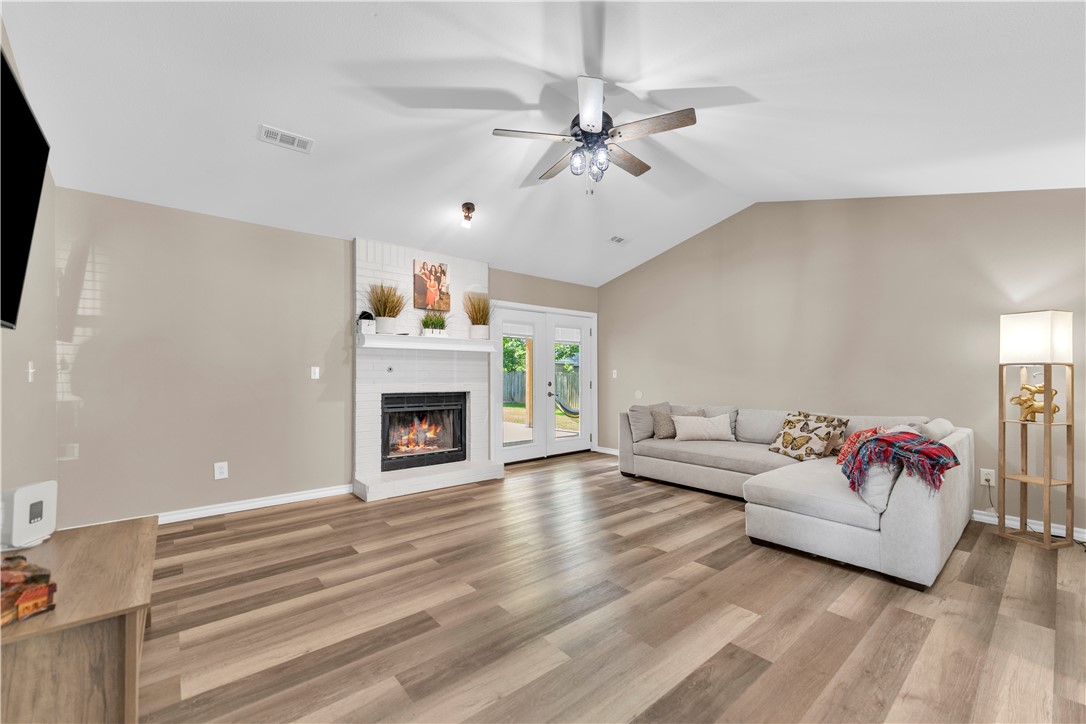 Seminole Hills Rogers - Residential