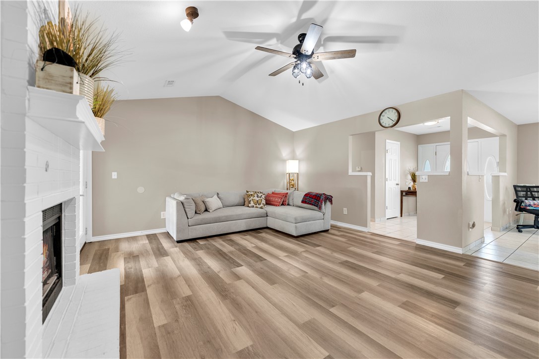 Seminole Hills Rogers - Residential