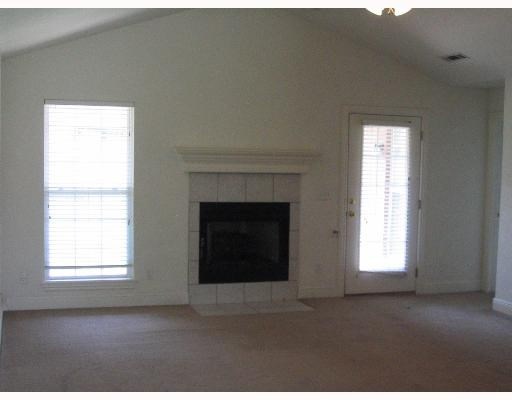 Tunbridge Wells Sub Bentonville - Residential Lease