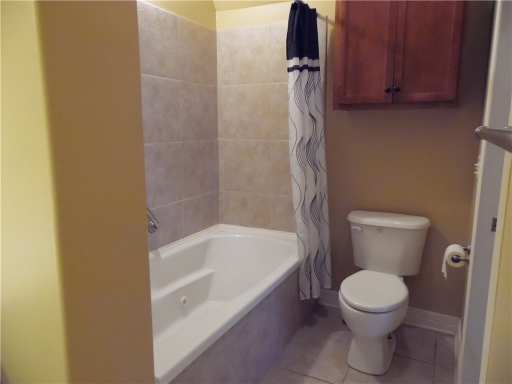 Homes At Oakmont Horizontal Prop Rogers - Residential Lease