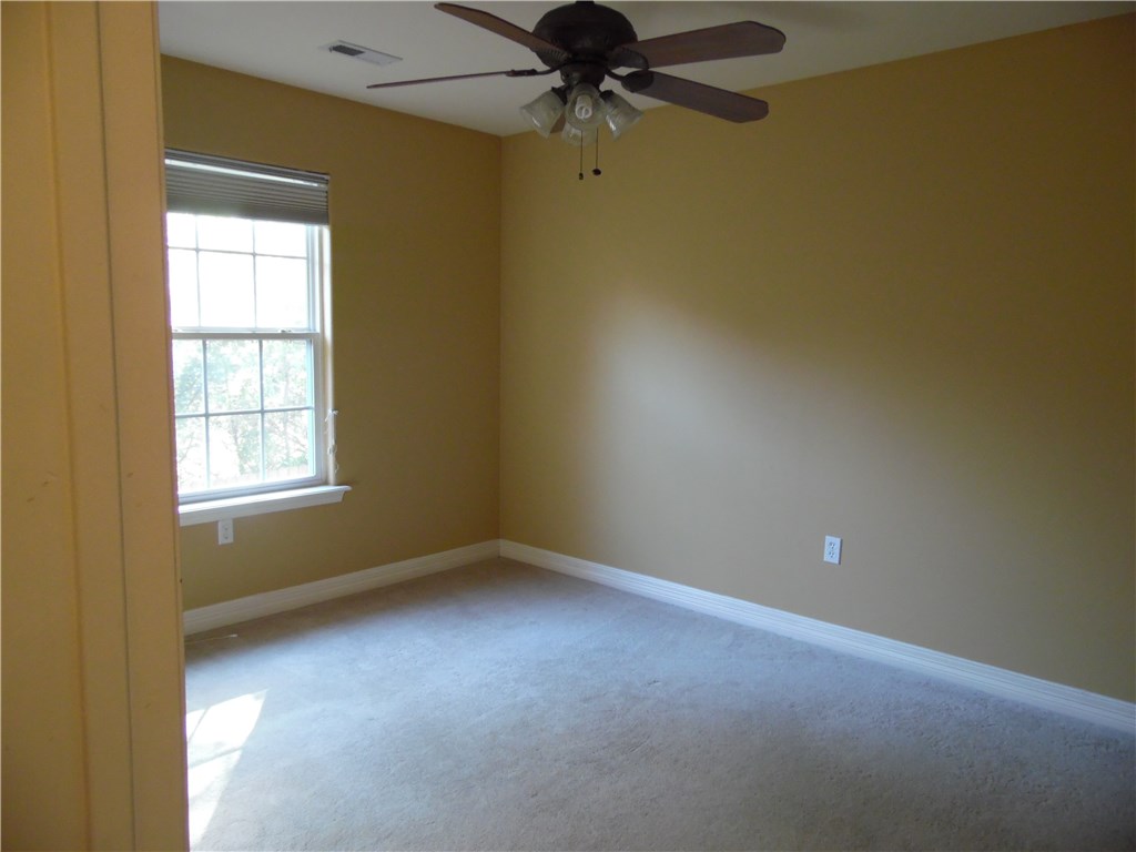 Homes At Oakmont Horizontal Prop Rogers - Residential Lease
