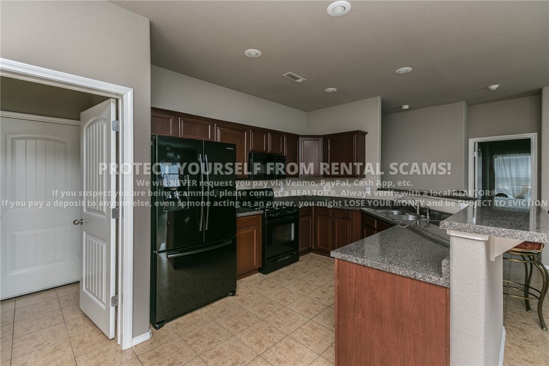 Walnut Crossing Sub - Residential Lease