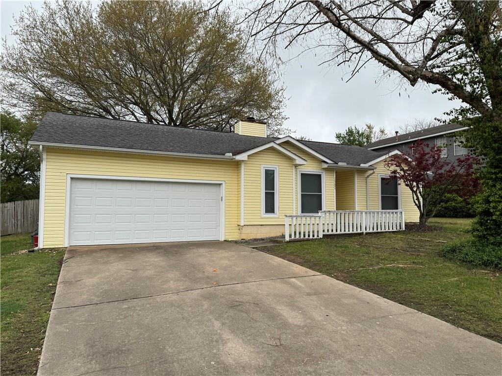 Welcome to this charming 3-bedroom, 2-bathroom home with a spacious backyard, perfect for outdoor entertaining. As you enter, you're greeted by the open living area with vaulted ceilings, creating a sense of space and light. The kitchen features modern appliances and plenty of counter space, ideal for preparing meals. The master bedroom is generously sized, offering a relaxing retreat with ample closet space and a well-appointed ensuite bathroom. The two additional bedrooms are perfect for family members or guests, and there's a second full bathroom for their convenience. Outside, the large backyard provides endless possibilities for outdoor activities, gardening, or simply enjoying the sunshine. The dining area is ideal for hosting meals and gatherings, creating a warm and inviting atmosphere.
