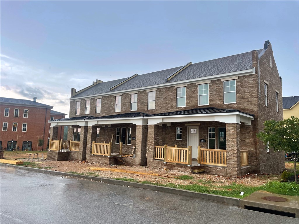Johnson Square Ph 1a - Residential Income