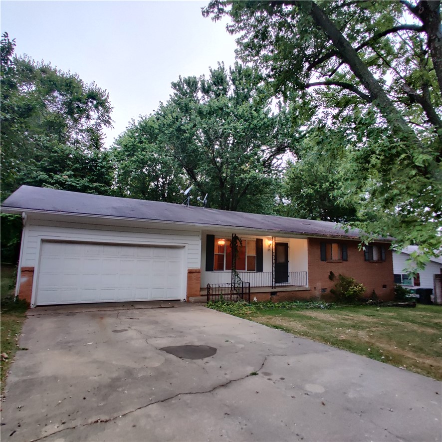 Available about July 23
3 Bedrooms, 1.5 Bathrooms offers Excellent access to the University of Arkansas campus via a very close bus stop
Includes a den and a separate family living room
Fenced-in backyard
Appliances provided: Refrigerator, washer, and dryer.

New flooring being installed and other improvements like a new stainless steel refrigerator and dishwasher. This property has received a recent interior paint job and new fence installed in back yard. Please no showing till July 18 2026 so contractors are free to work till then.

Leasing Requirements:

Credit Score: Minimum 650 required for all adult applicants.
Application Fee: $35 per adult.
Pet Policy:
Pets are considered (maximum of 2).
Pet Deposit: $400 non-refundable fee per pet.
Pet Rent: $25 per pet, per month.
Dog breed restrictions apply.