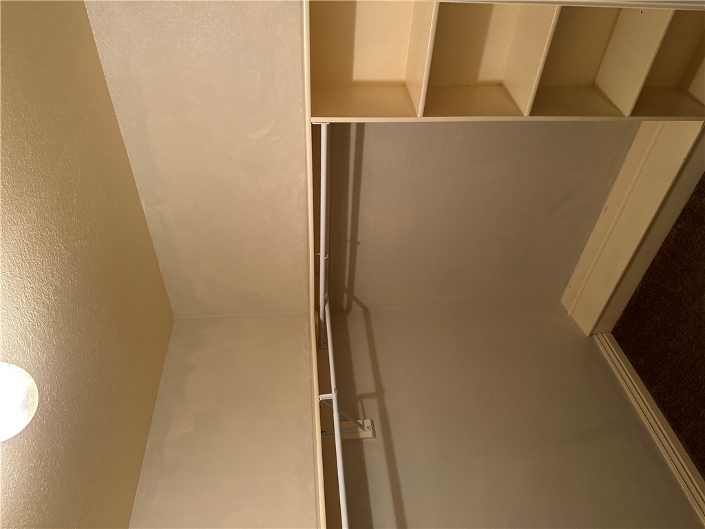 Wood Ave Condo Hpr - Residential