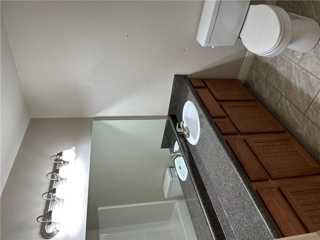 Wood Ave Condo Hpr - Residential