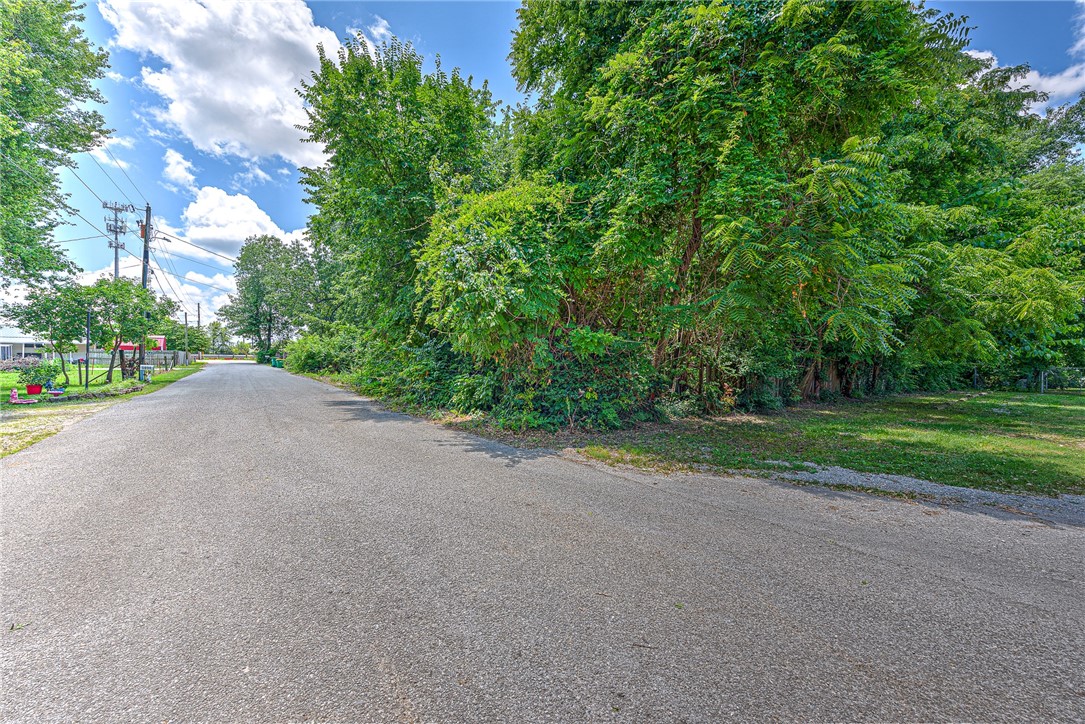 Springdale Outlots - Land