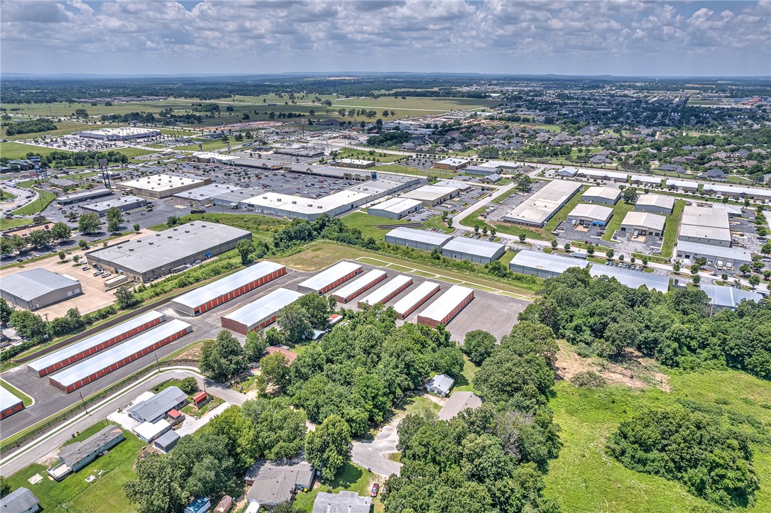 Springdale Outlots - Land