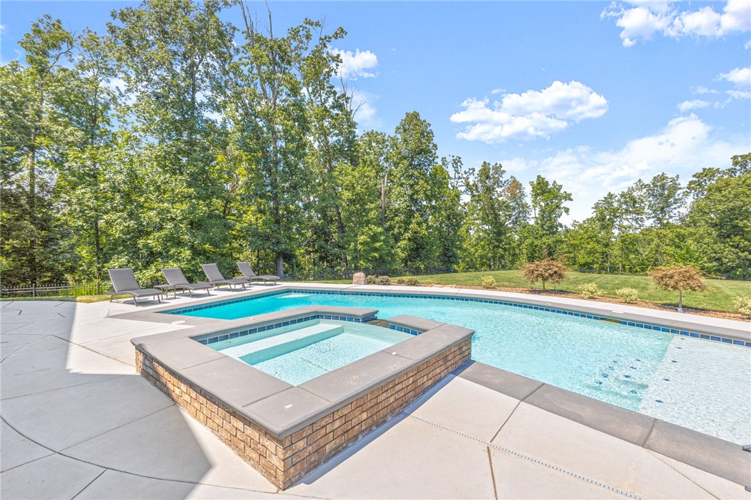 Oak Tree Centerton - Residential